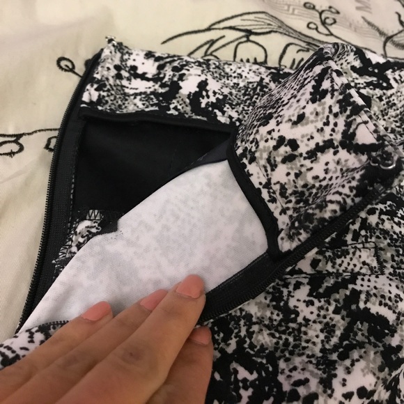 Snakeskin Express Dress pants - Picture 5 of 5