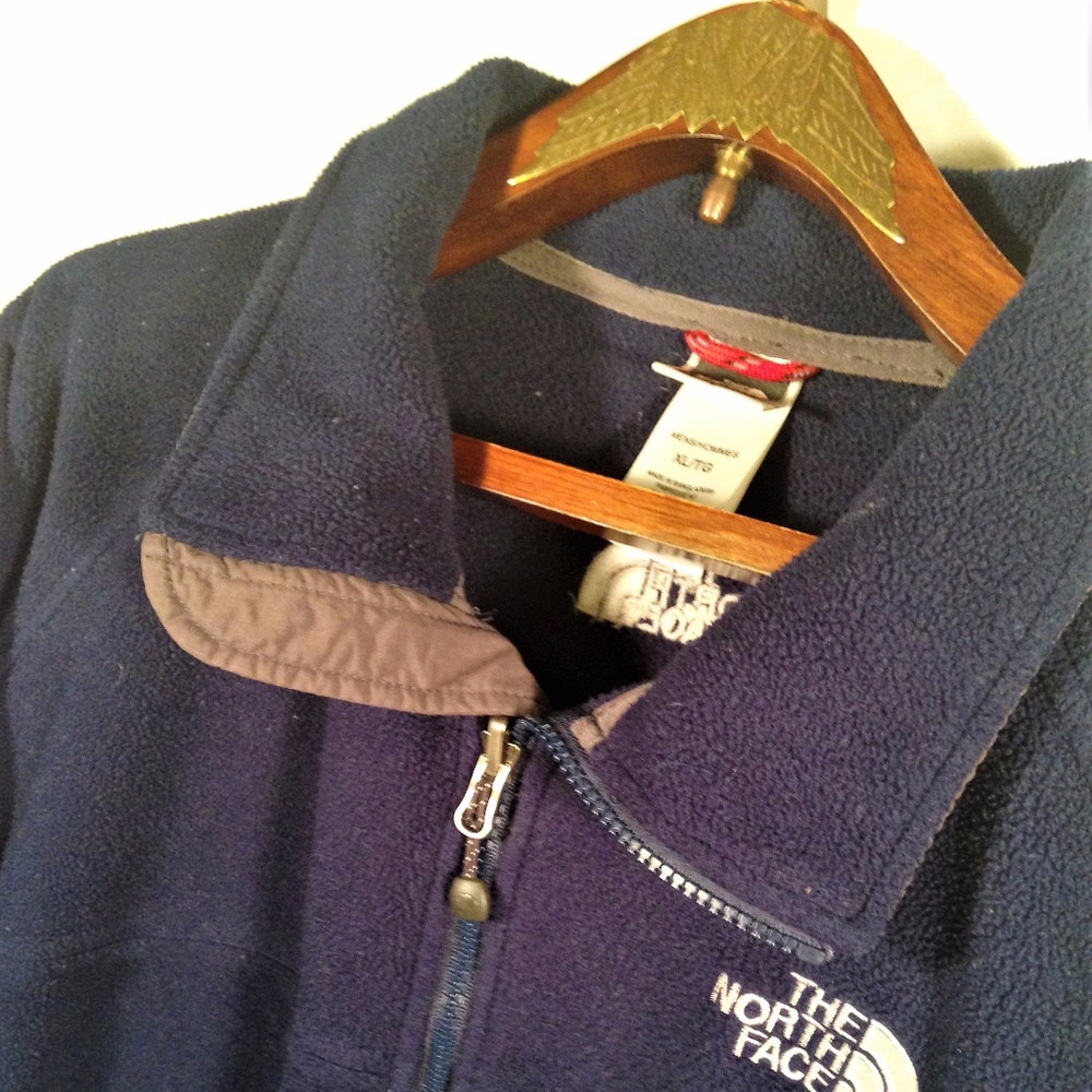 *SOLD*North Face XL Blue Fleece Sweater