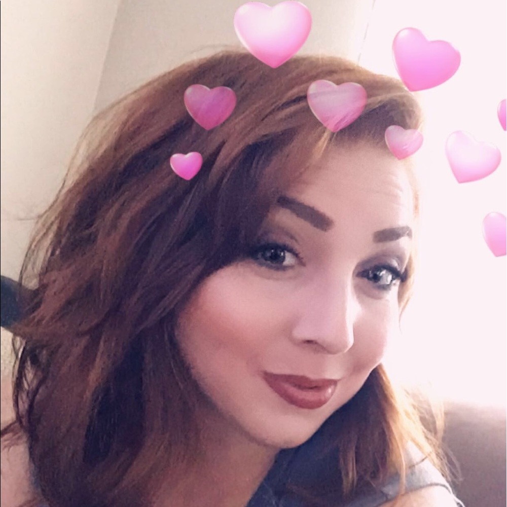 Meet your Posher, Angelica