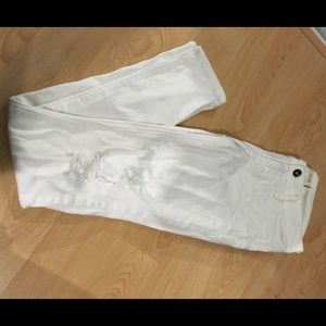 Bullhead white ripped jeggings