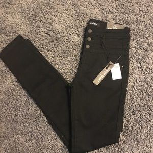 Black high waisted skinny jeans