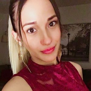 Meet your Posher, Daniella