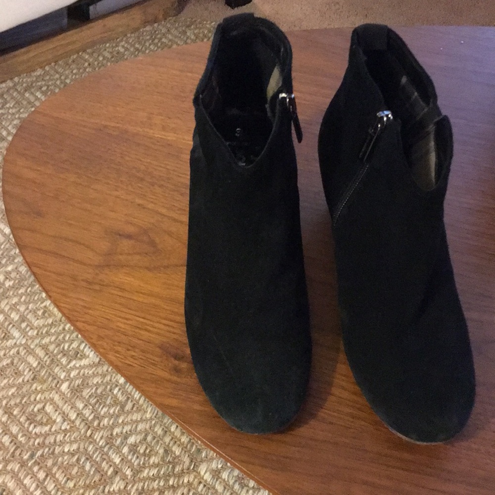 Aquatalia suede boots