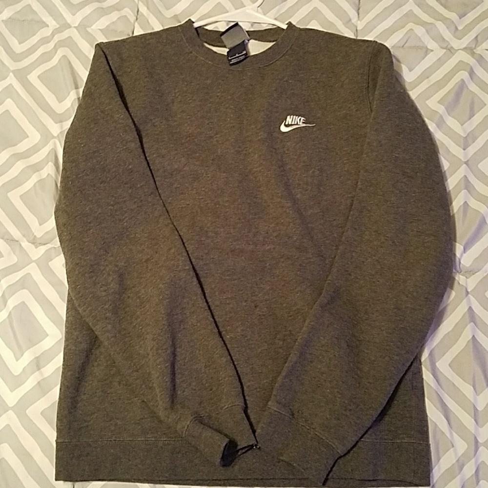 Nike sweatshirt