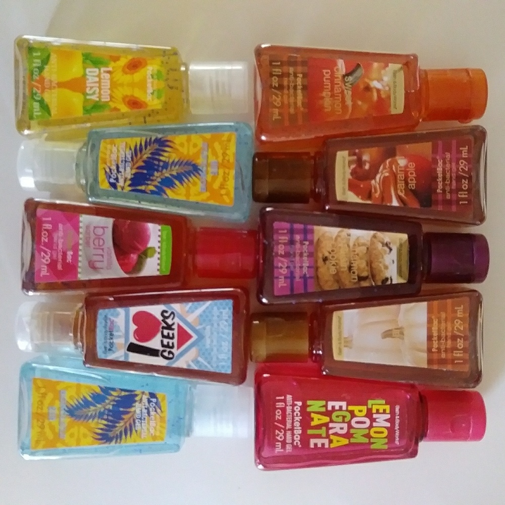 Special of 16 antibacs &1holder for @clairetoast