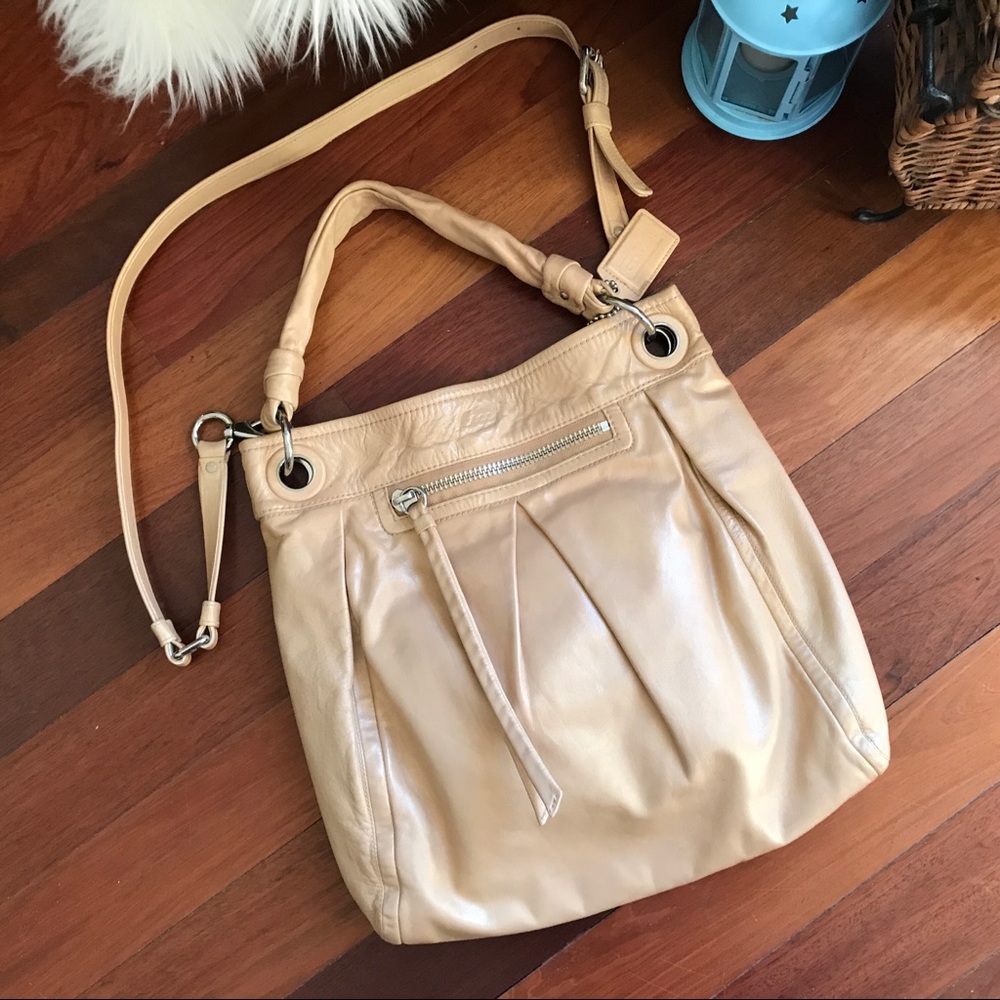 Great Coach Crossbody Handbag