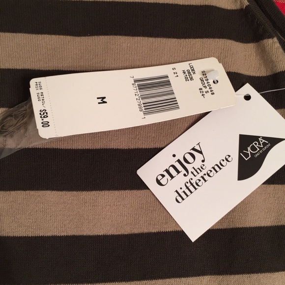 Jones New York Striped Knit Tank Size Medium - Picture 8 of 8