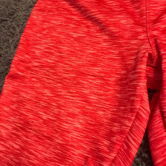 Workout capris - Picture 2 of 4