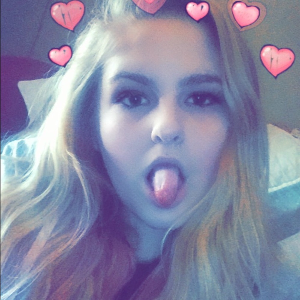 Meet your Posher, Keely.