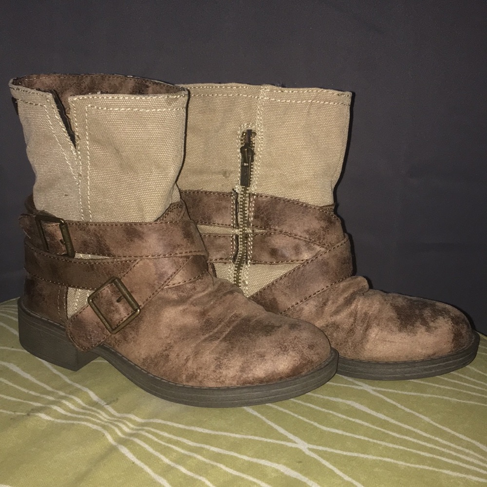 Roxy Distressed Looking Brown and Tan Boots