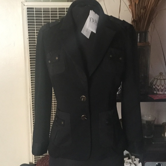 Diane Von Furstenberg( New) - Picture 1 of 4