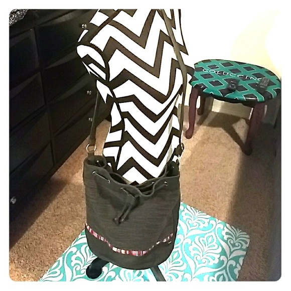 Large Gray Crossbody - Picture 1 of 5