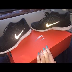 Women’s nike free runs CHEAPEST PRICE