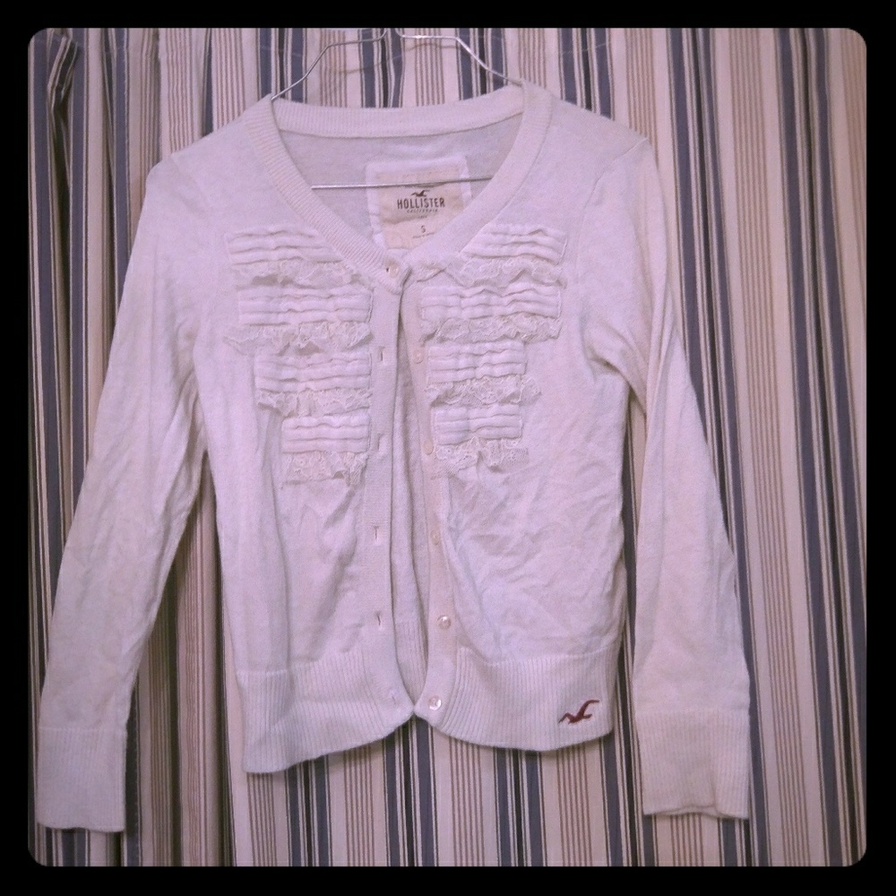 Small Hollister cream cardigan