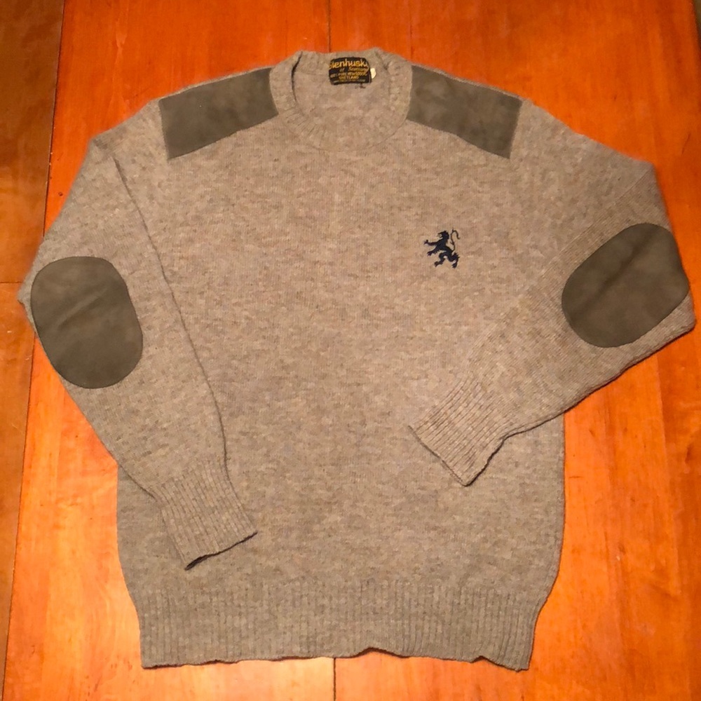 Beautiful vintage Sweater