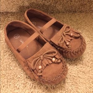 Cat and Jack girls moccasins size 11