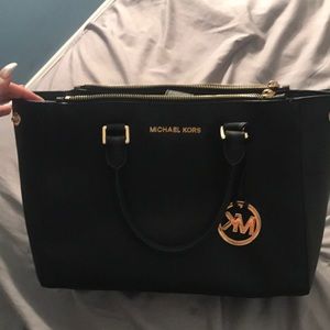 MICHAEL KORS HANDBAG