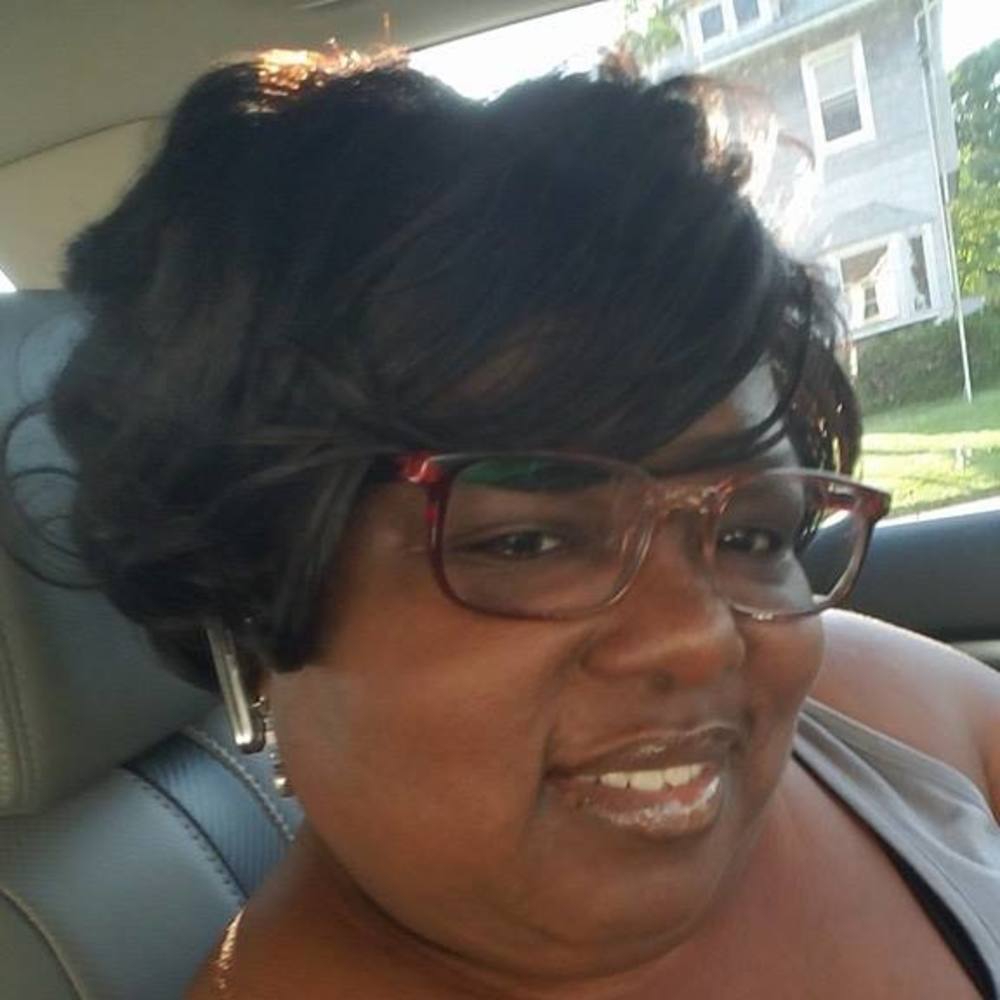 Meet your Posher, Rochelle