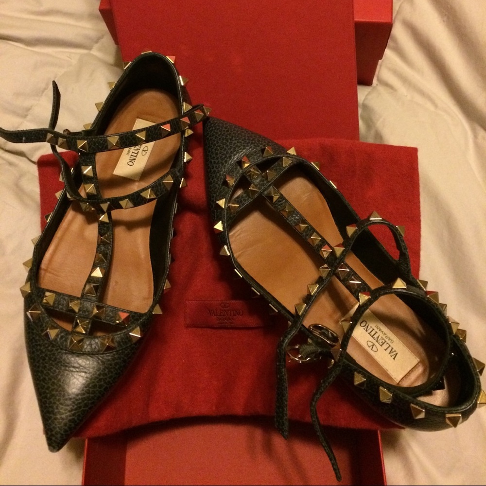 Valentino Rockstud ballerina flats sz 36