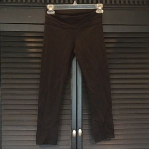 ✨Lululemon crop workout leggings✨