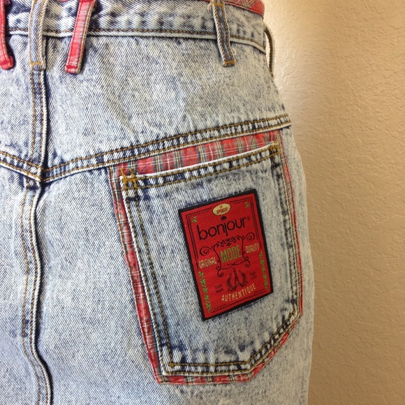 Vintage High Waisted Acid Wash Denim Skirt - Picture 5 of 6