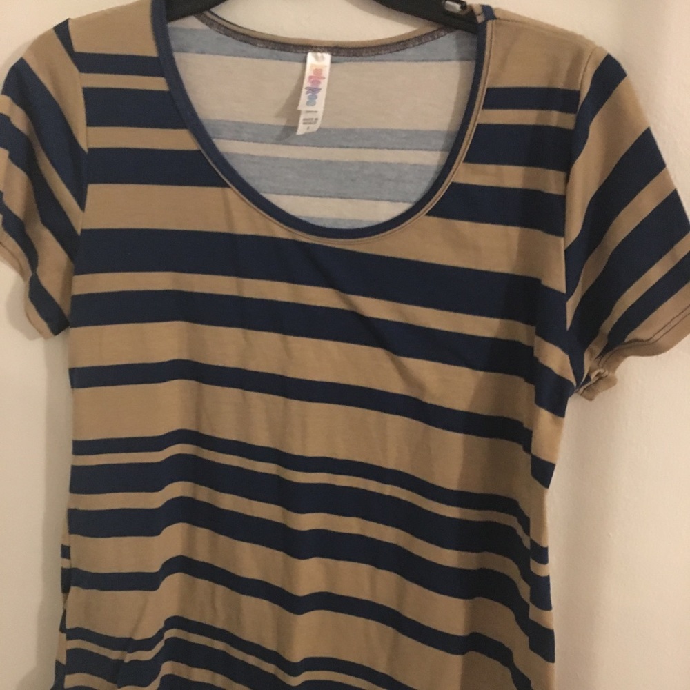 Lularoe small striped classic tee