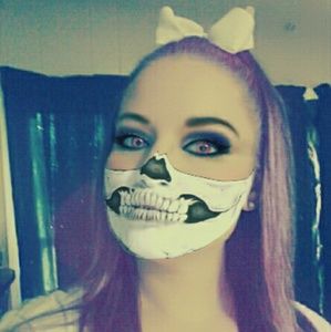 Meet your Posher, Kayla