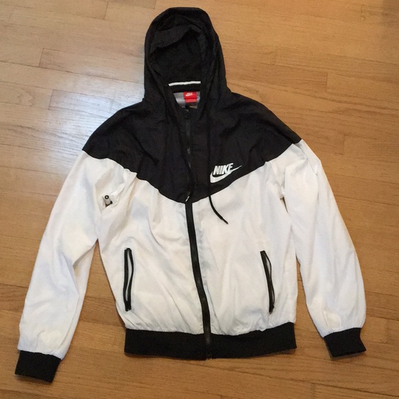 nike windbreaker poshmark
