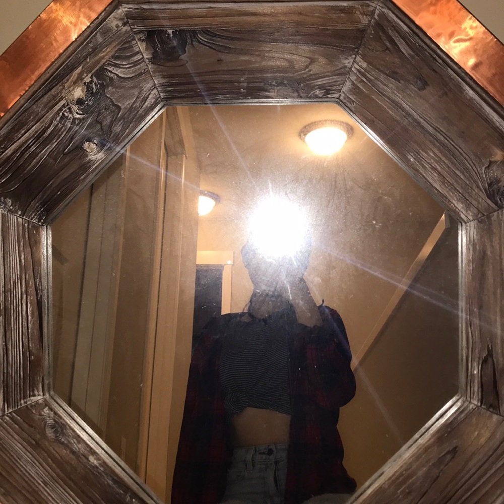 Flannels - Picture 3 of 4