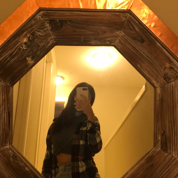 Flannels - Picture 2 of 4