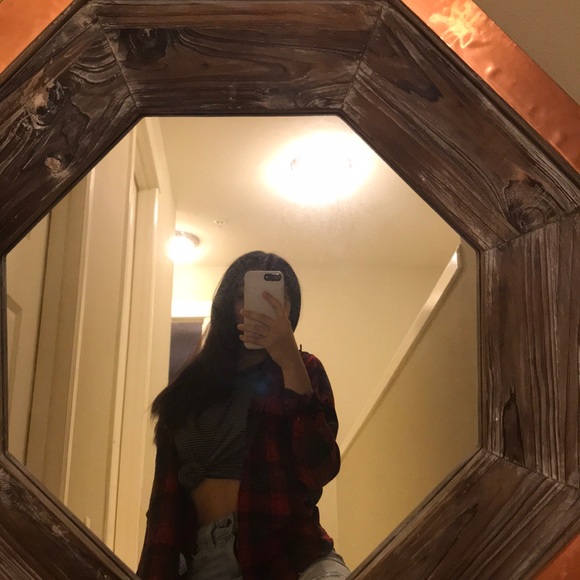 Flannels - Picture 4 of 4