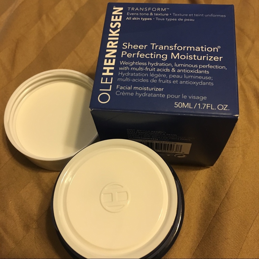 BRAND NEW OleHenriksen Sheer Moisturizer!!!