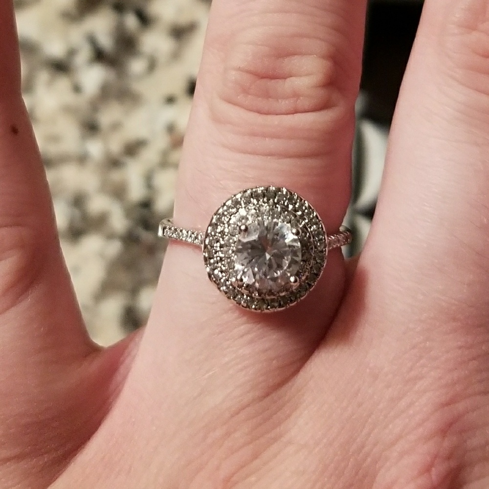 🚫SOLD🚫Engagement ring
