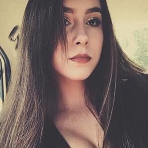 Meet your Posher, Elaine