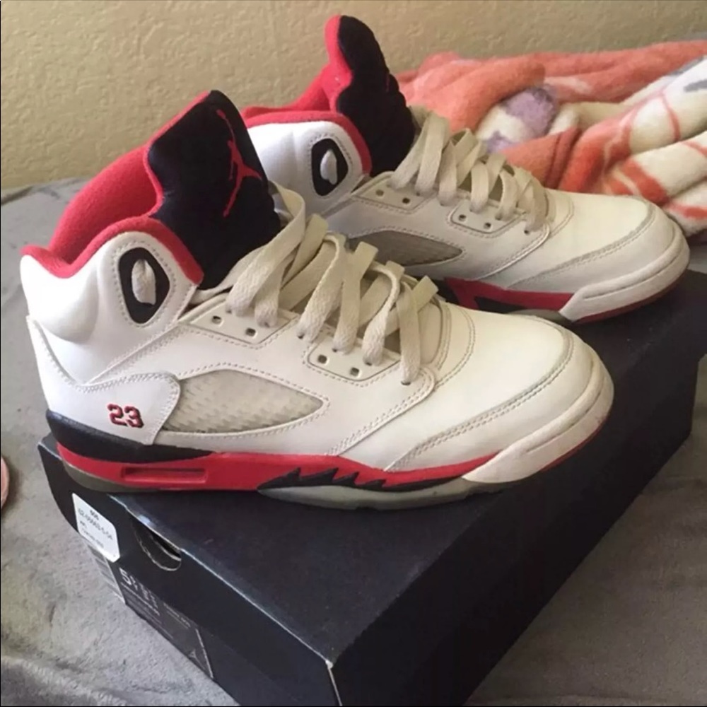 jordan’s fire red 5’s size 4.5y