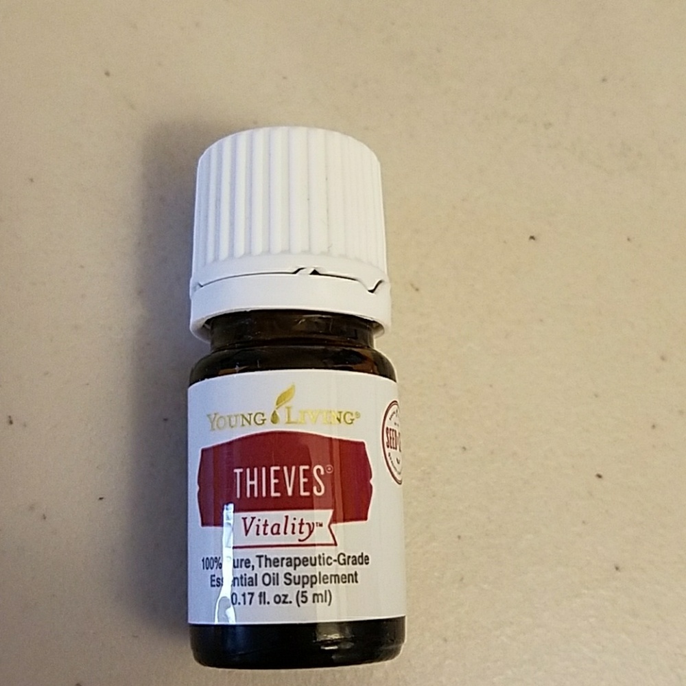 Young living - Thieves
