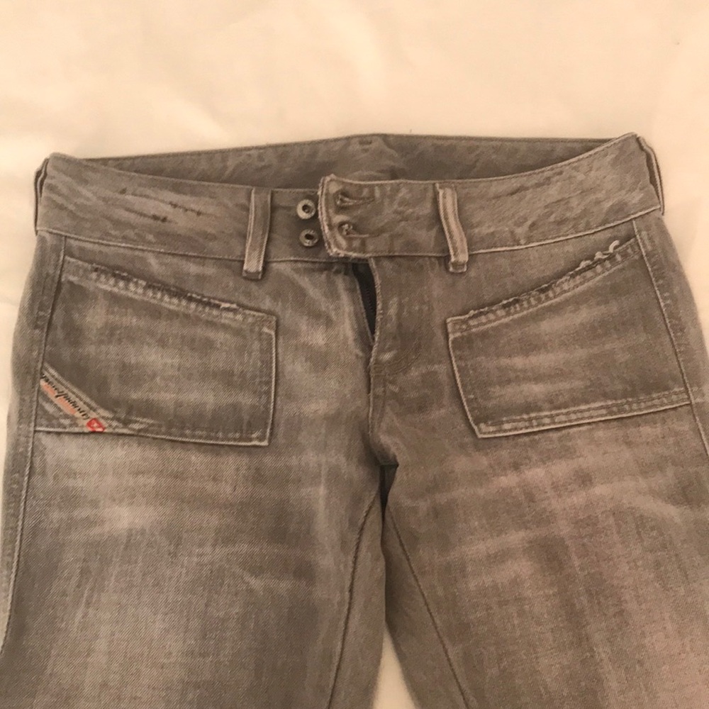 Diesel Low-rise bootcut Beige Jeans (sz 28)