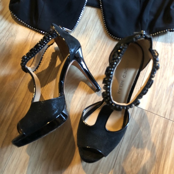 HP x 2 🎉 Antonio Melani heels 💋 - Picture 3 of 6