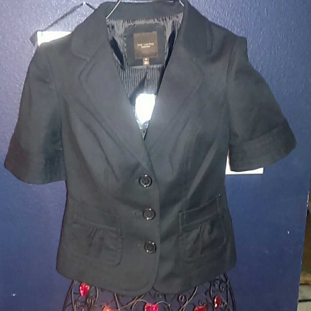 The Limited Collection Short Sleeve Jacket/Blazer