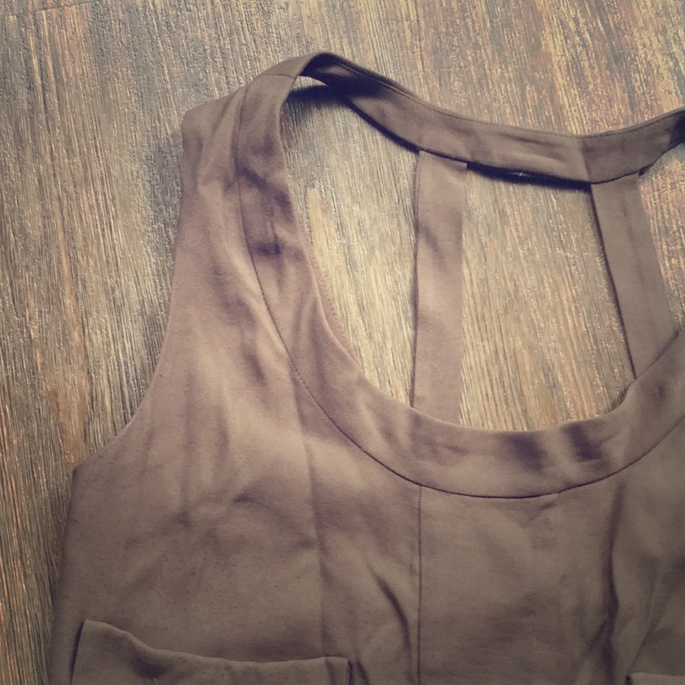 Brown dress