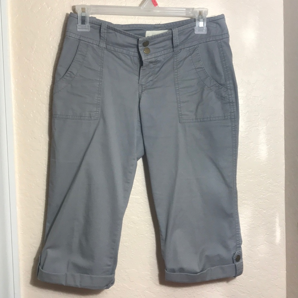 Old navy grey khaki capris