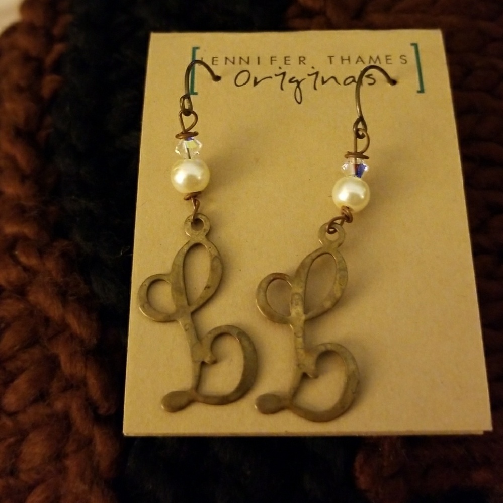 NWT Jennifer Thames Vintage Initial "L" Earrings