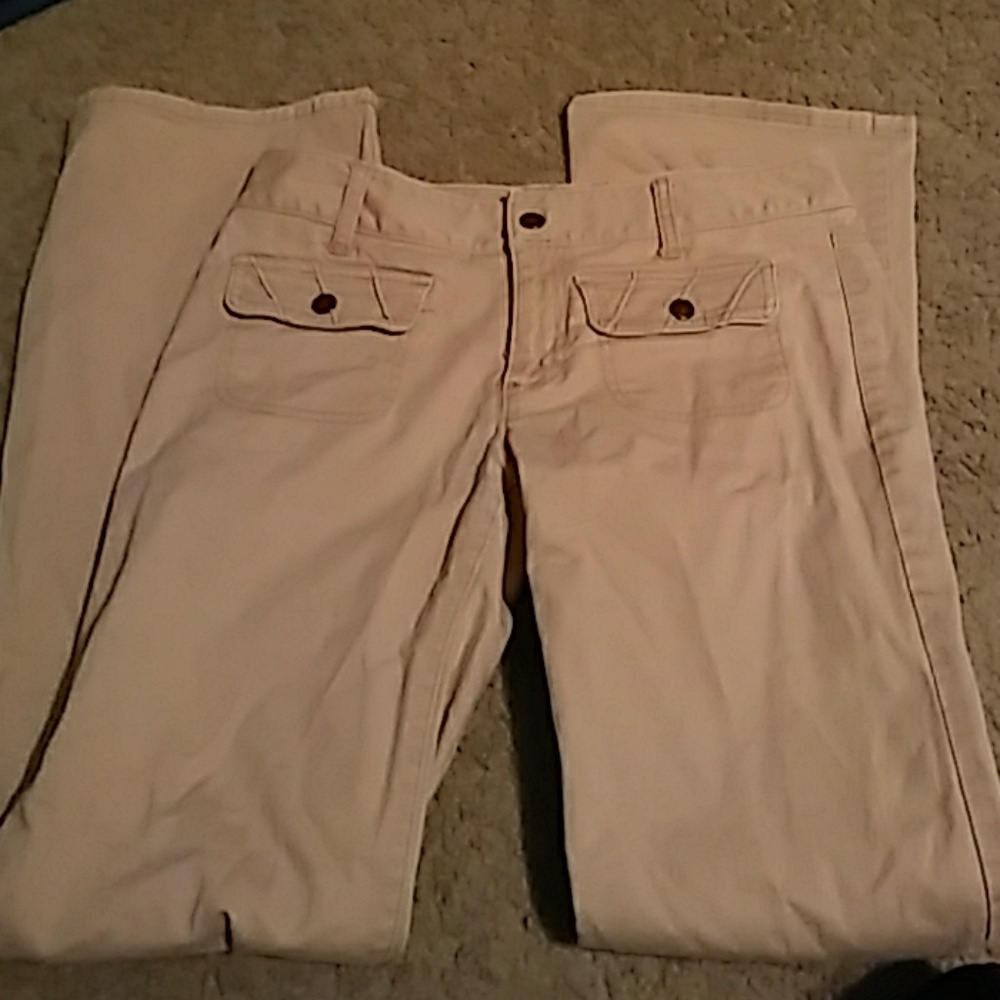 Gap khakis