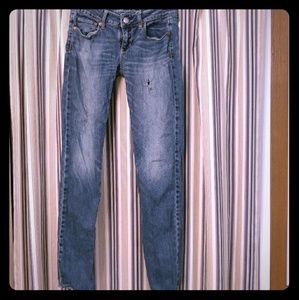 Size 2 American eagle skinny jeans