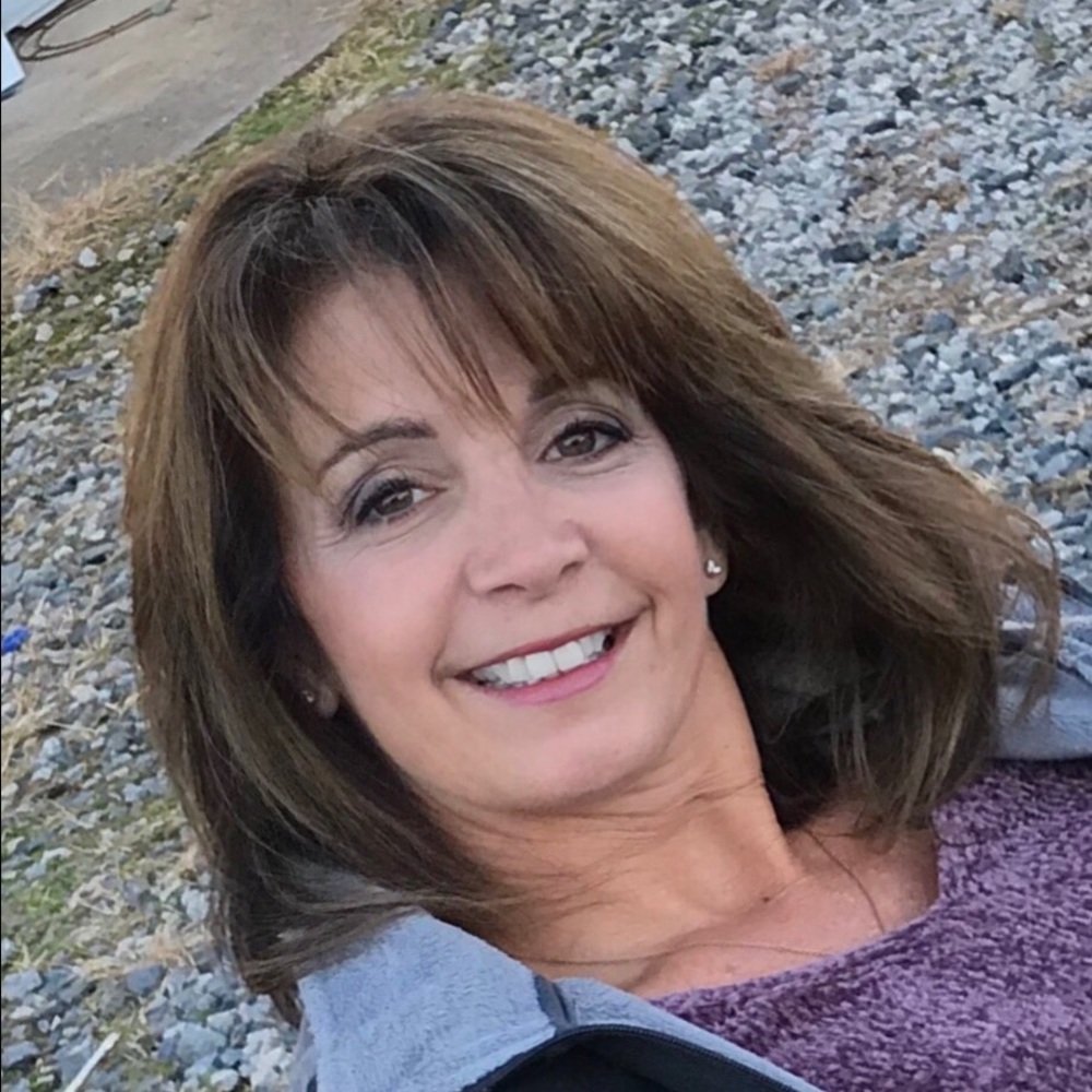 Meet your Posher, Pam