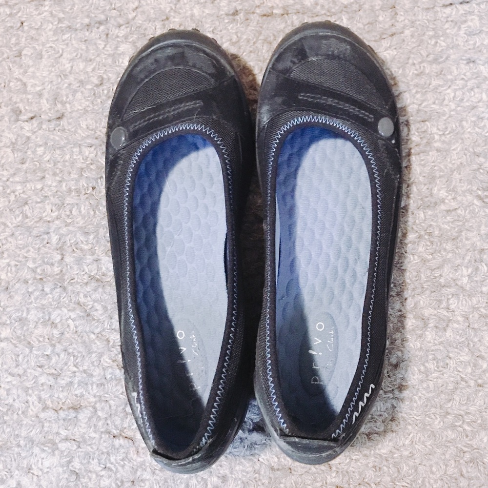 Privo by Clarke black suede flats size 8