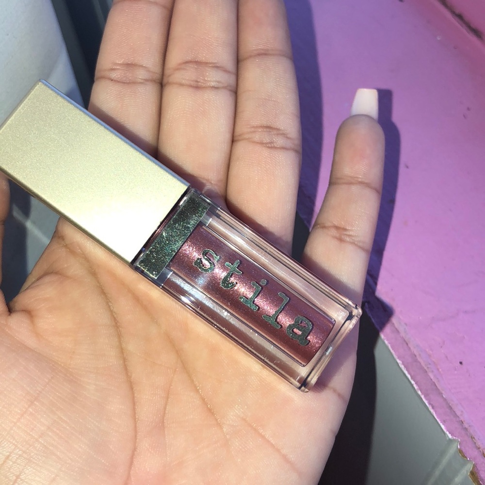 Stila Magnificent Metals glitter and glow