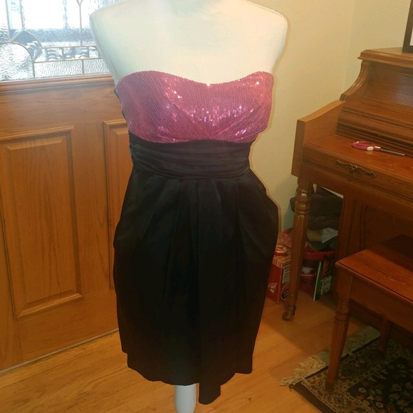 Strapless homecoming dress - Picture 1 of 2