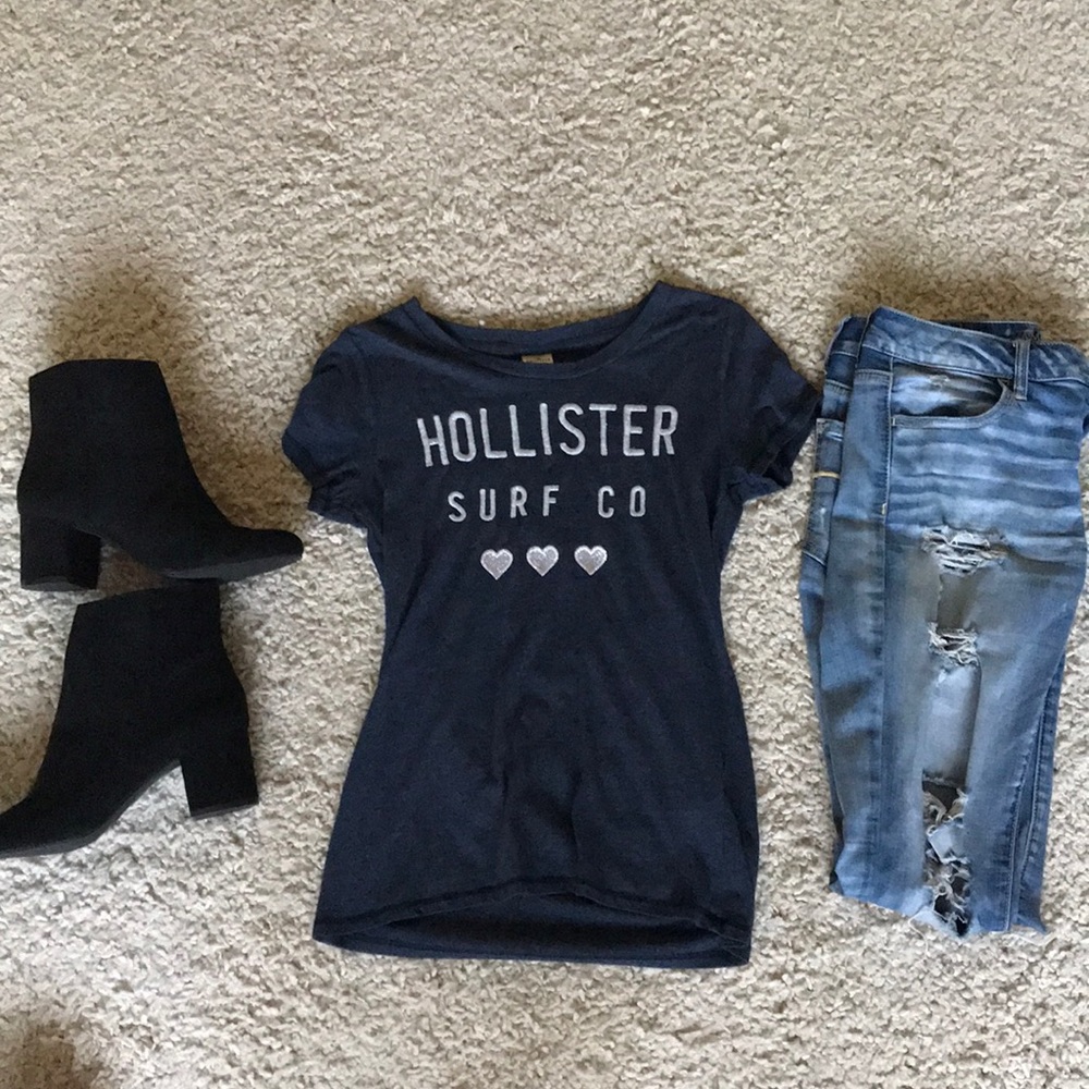 Hollister holiday dark grey shirt with silver