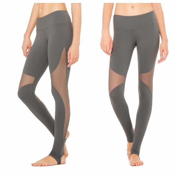 Alo Yoga "Coast" Legging with Yogi Toes: Like New - Picture 1 of 8